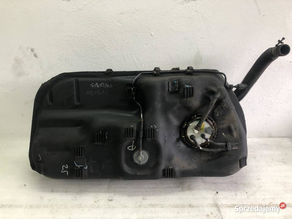 ZBIORNIK BAK PALIWA KIA SPORTAGE III 17CRDI