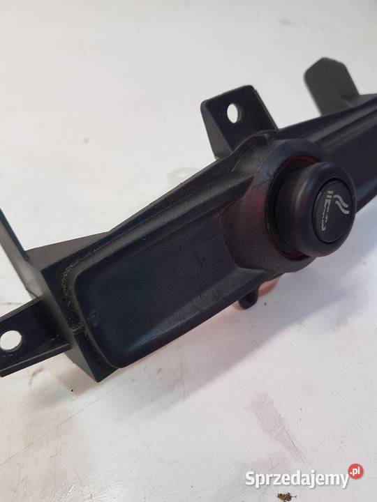 GNIAZDO ZAPALNICZKI TYŁ AUDI A6 C6 4F0863351E Przystajń