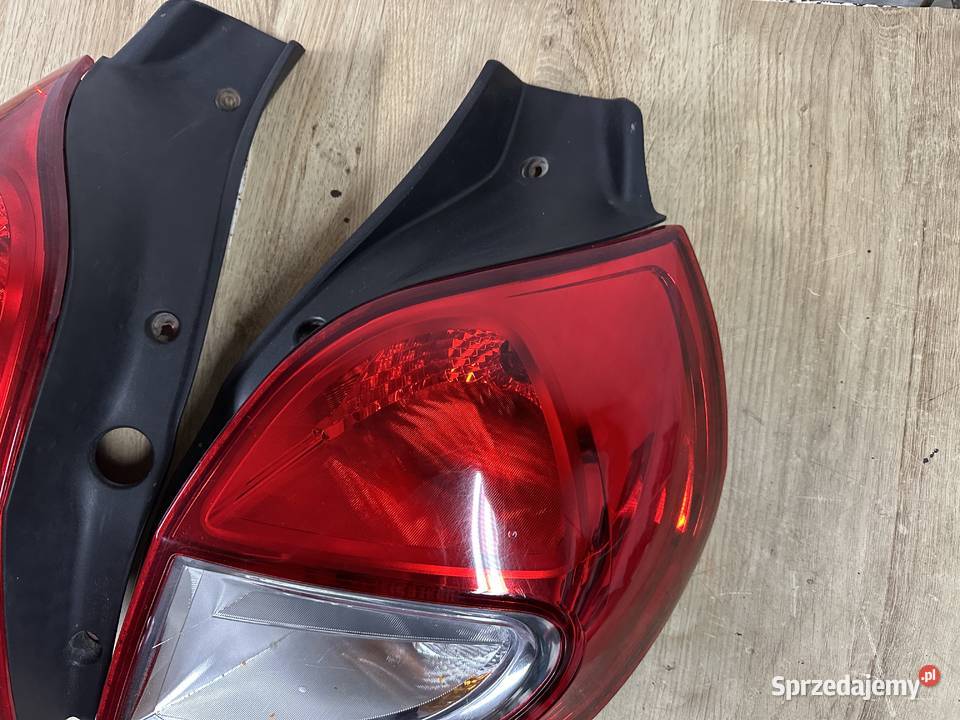 Renault Clio III 3 Lift Hatchback Lampy Tył Pszczyna sprzedam