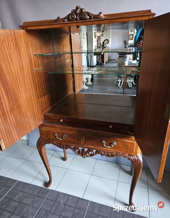Barek w stylu chippendale Szczecin