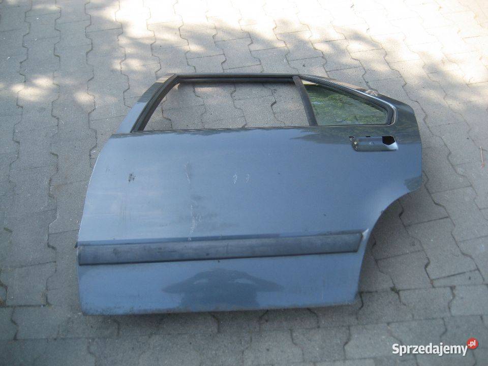 renault 19 drzwi tył lewe Drzwi Rakoniewice