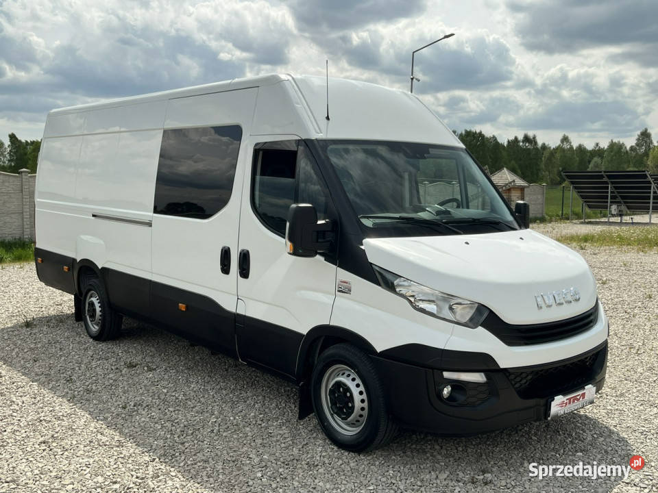 Iveco Daily 35S18 7osob DokaBrygadowy 30180 świętokrzyskie Daleszyce sprzedam