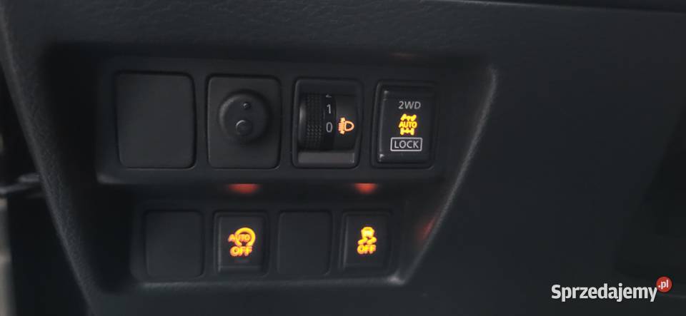 Nissan Qashqai 16 DCI 130 4x4 bezwypadkowy Warszawa sprzedam