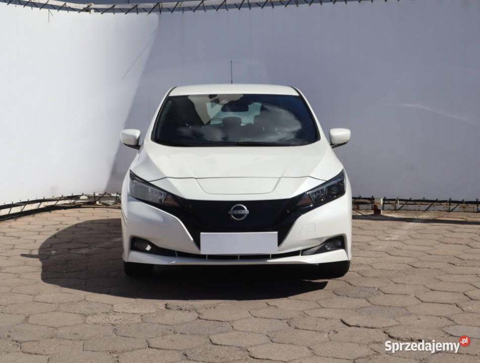 Nissan Leaf 40 kWh Rok produkcji 2022 łódzkie Łódź