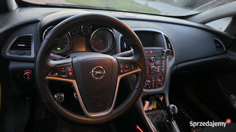 Opel Astra j gtc 16t 180 LPG Bochnia