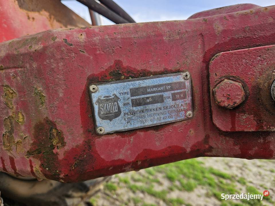 Pług obrotowy 4 skibowy Ignasin