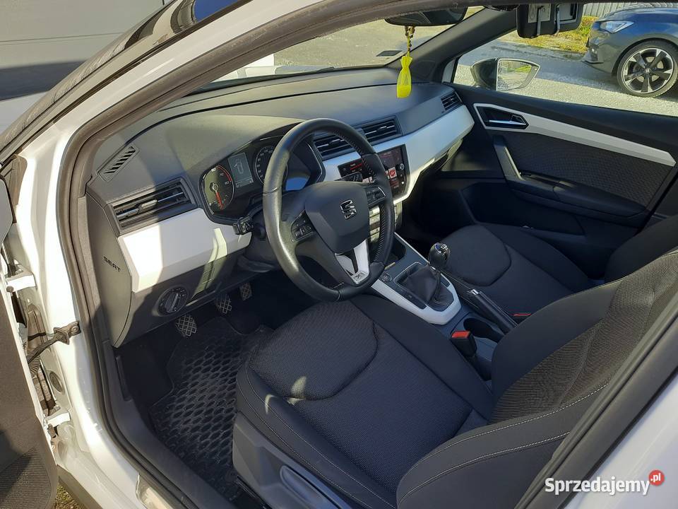 Seat Arona Xcellence 10 TSI 95 salon Polska mały Motoryzacja dolnośląskie Bystrzyca Kłodzka