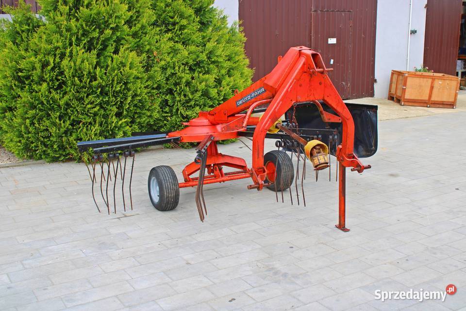 Zgrabiarka karuzelowa Deutz Fahr KS 85 DN Zgrabiarki i przetrząsacze Gorzkowice