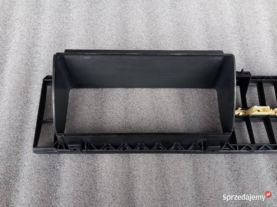 VW Golf 2 kratka kokpitu deski rozdzielczej Deski rozdzielcze, konsole wielkopolskie Bukownica