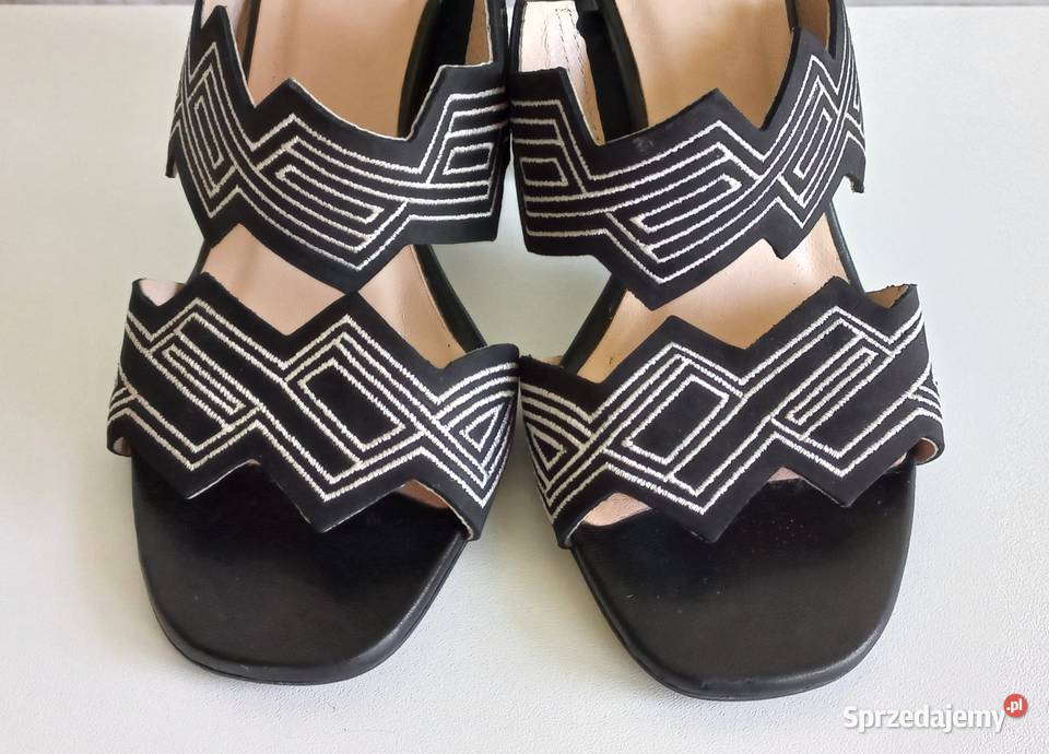 Damskie sandały czarno białe na obcasie HIGO małopolskie Chrzanów