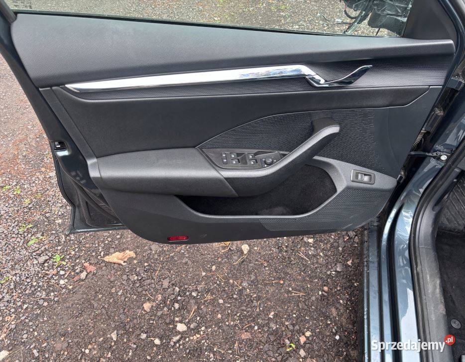 FOTELE SIEDZENIA SKODA OCTAVIA IV PAMIĘĆ osobowe Warszawa