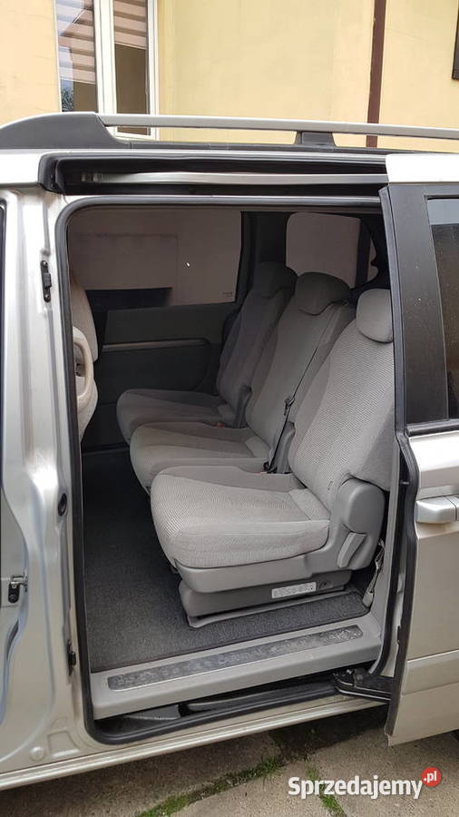 Sprzedam 7 osobowy komfortowe auto kia carniv ABS Pisarzowice
