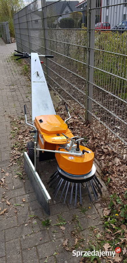 Szczotka do chwastów pchana z napędem