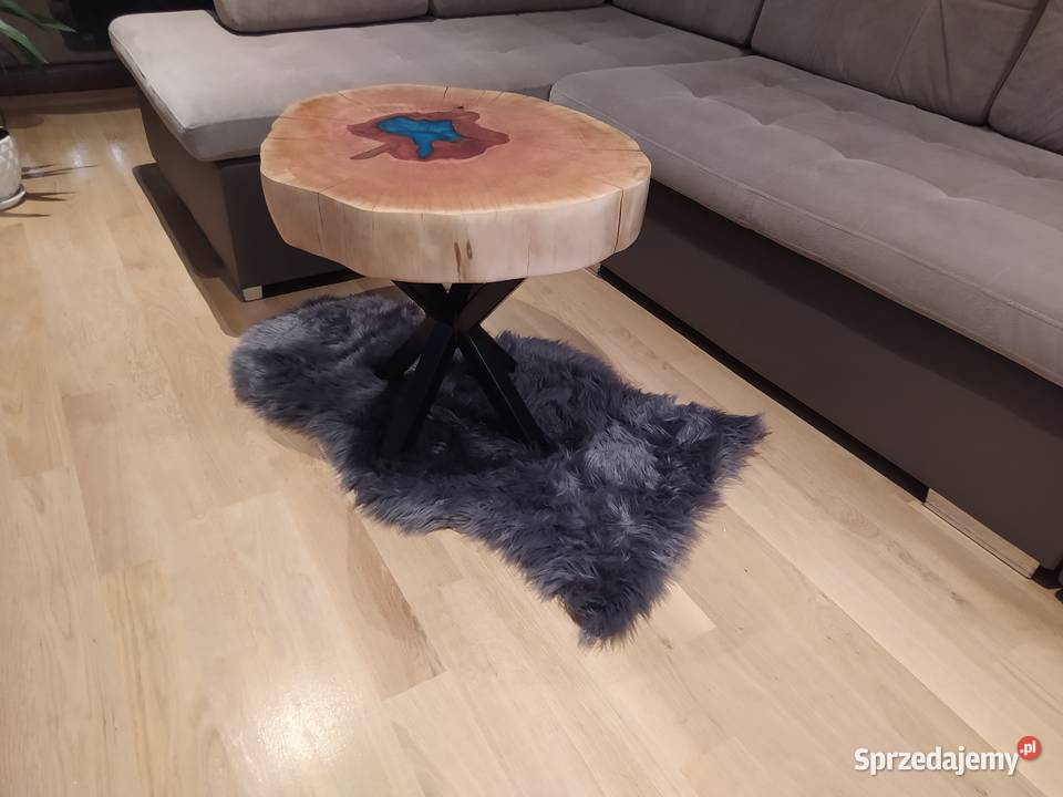 Stolik z plastra drzewa zalany żywicą Stoły, krzesła, biurka Puławy