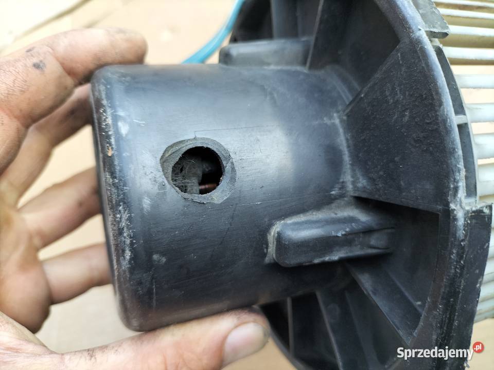 NISSAN TERRANO II 2 DMUCHAWA WENTYLATOR Kamień-Kolonia