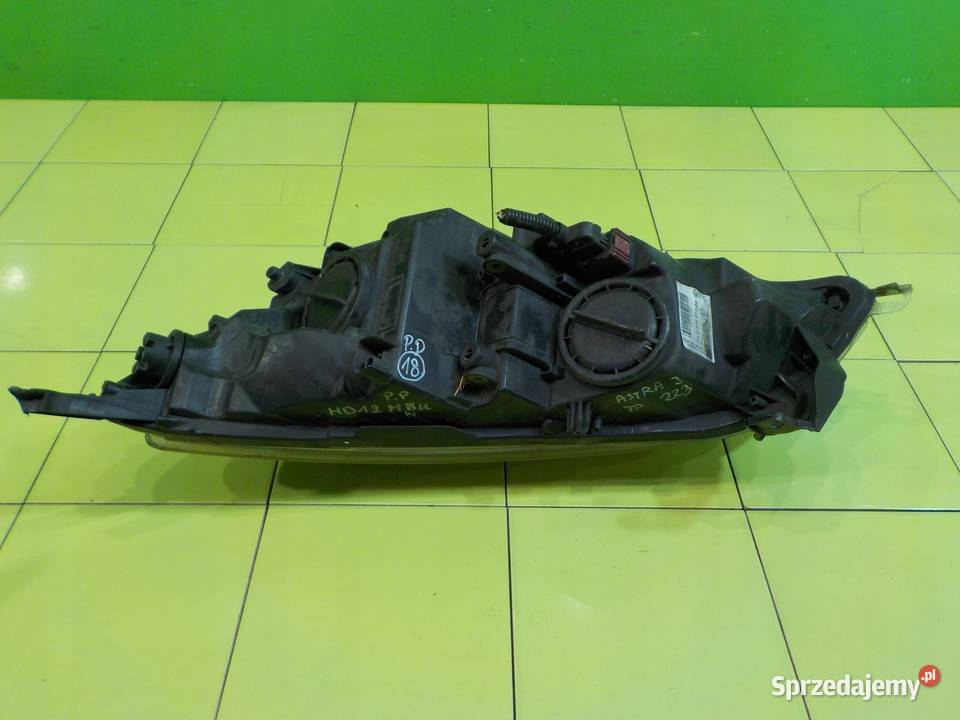OPEL ASTRA J IV 12r HB 5D lampa prawa przod sprzedam