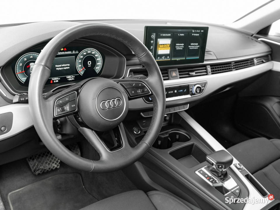 Audi A4 DW8VC71A4 35 TFSI mHEV S tronic Podgrzf 4/5 A4 Pępowo
