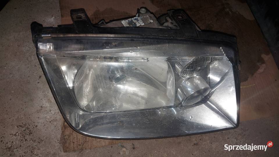 Tylna klapa kompletna z zawiasami VW Bora Karoseria Poznań