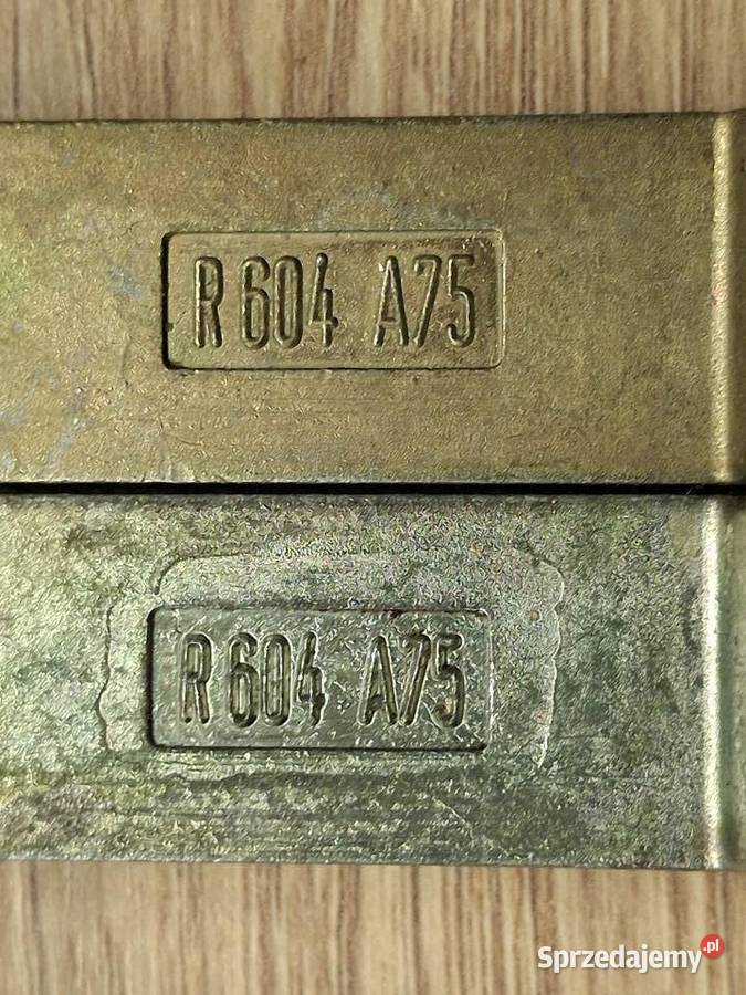 Roto R604 A75 Centro Rygiel do okna z drewna