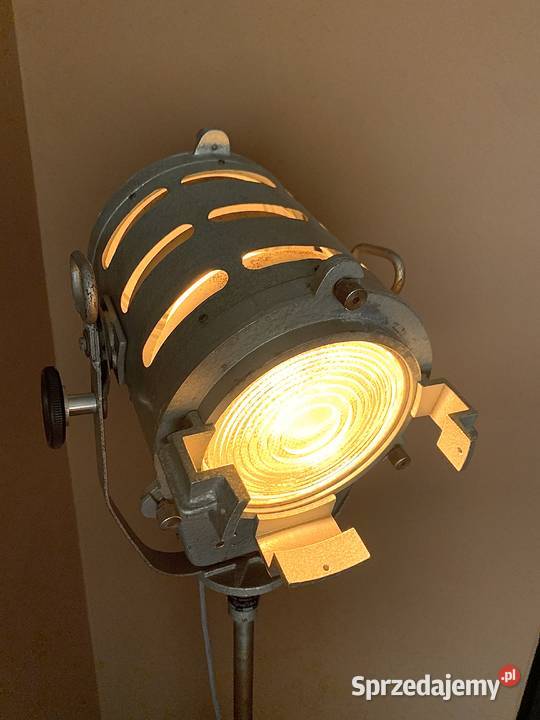 Lampa filmowa zabytek PRL Vintage loft 1963r Pozostałe Poznań