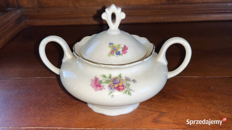 Cukiernica w kolorze ecru z kwiatkami Porcelana i szkło Gdańsk