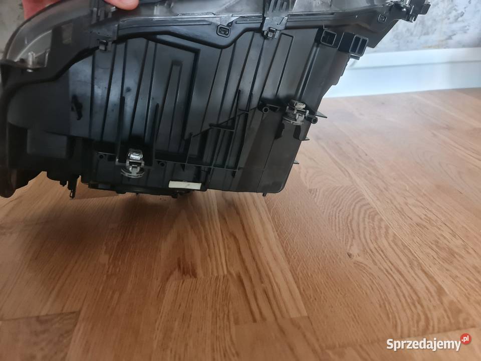 Lampa prawa przednia Bmw f30f31 uk Bydgoszcz