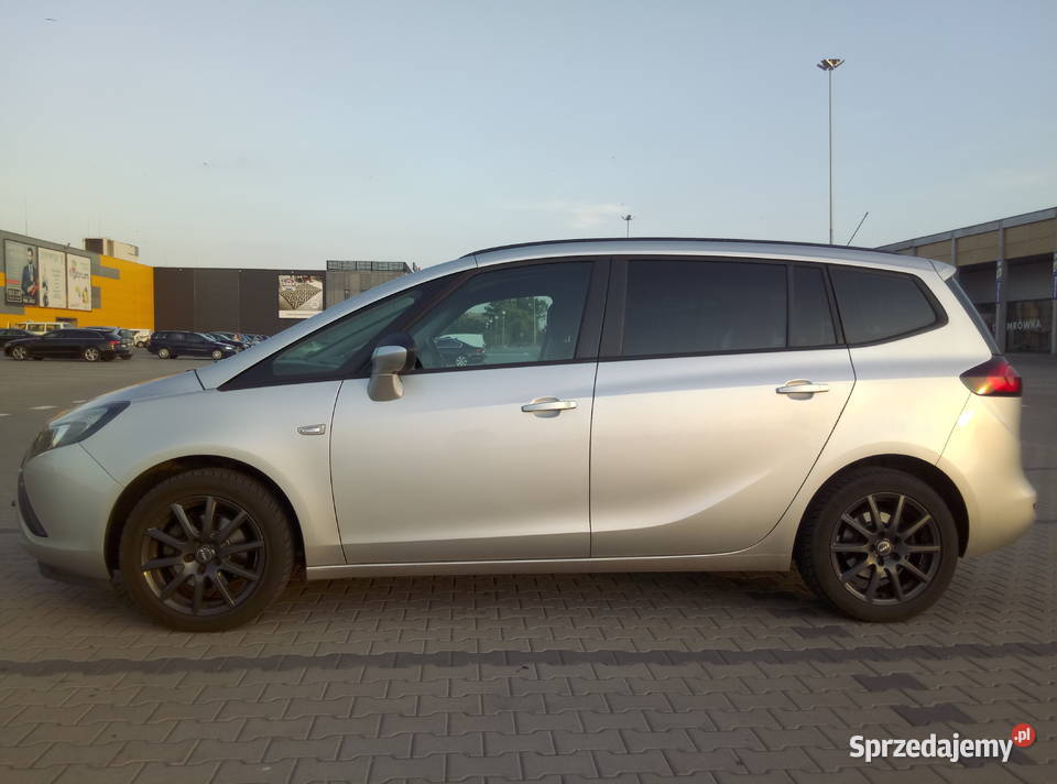 Opel zafira 2015