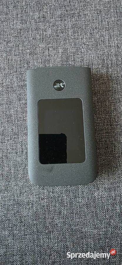 Sprzedam używany telefon z klapką TCL onetouch