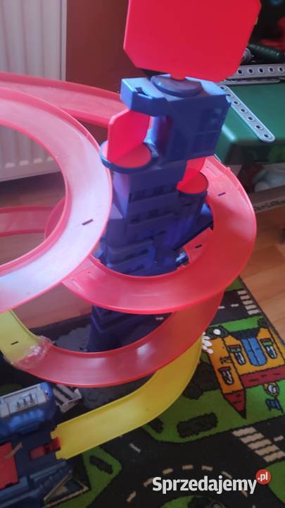 Parking majorette ogromny garaż centrum pościgu Pozostałe Książ Wielkopolski