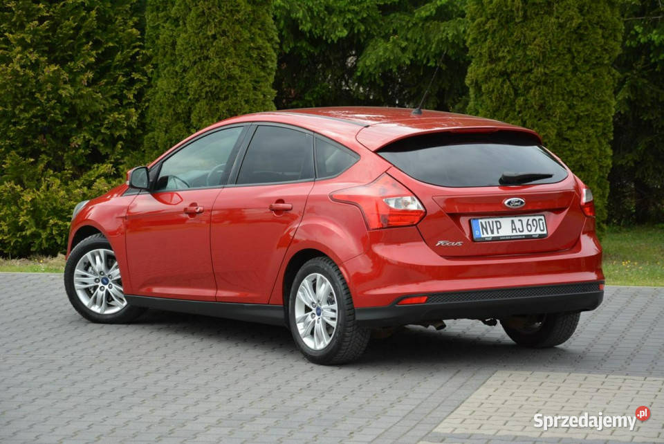 Ford Focus Titanium Race Red Ledy Alu16 z isofix Ostrów Mazowiecka sprzedam