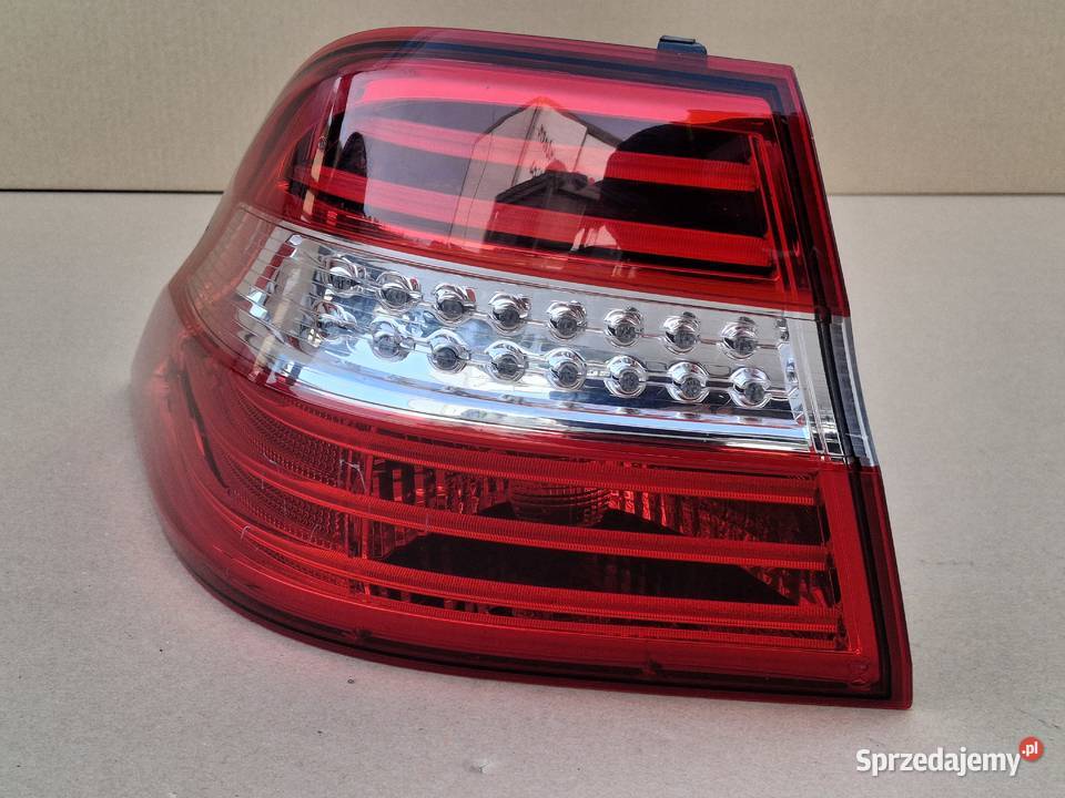 MERCEDES ML W166 LAMPA LEWY TYŁ LEWA TYLNA Bieleń