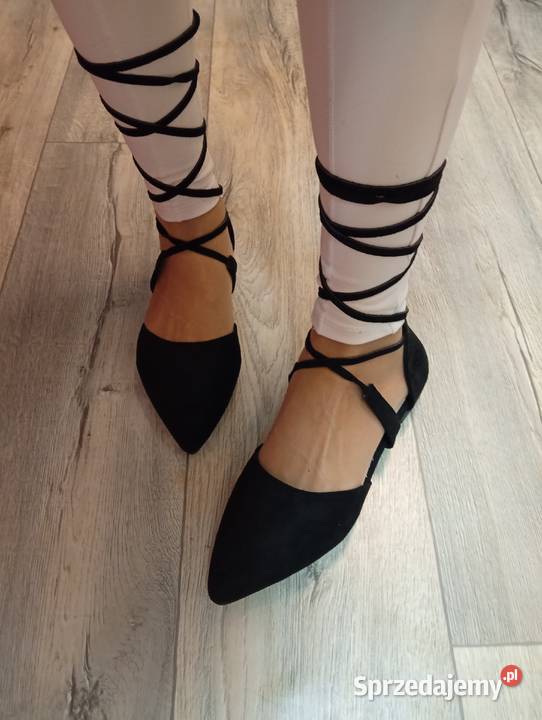 40 Czarne sznurowane baleriny wieczorowe Nowe Kraków