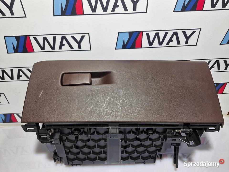 BMW X1 F48 SCHOWEK KONSOLI PASAŻERA EUROPA