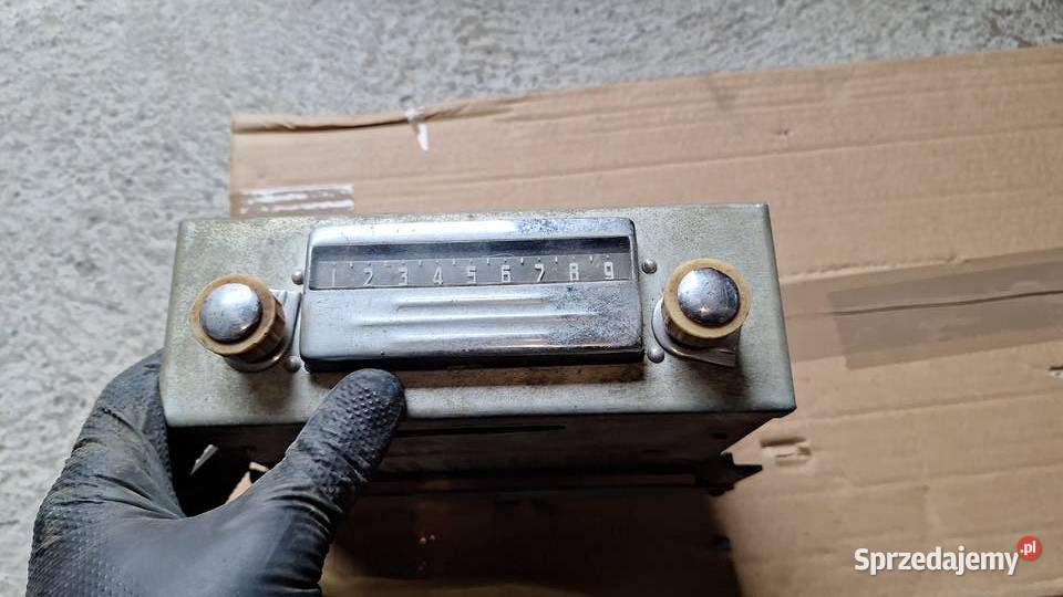 Radio samochodowe A8 M z blokiem zasilania Gaz sprzedam