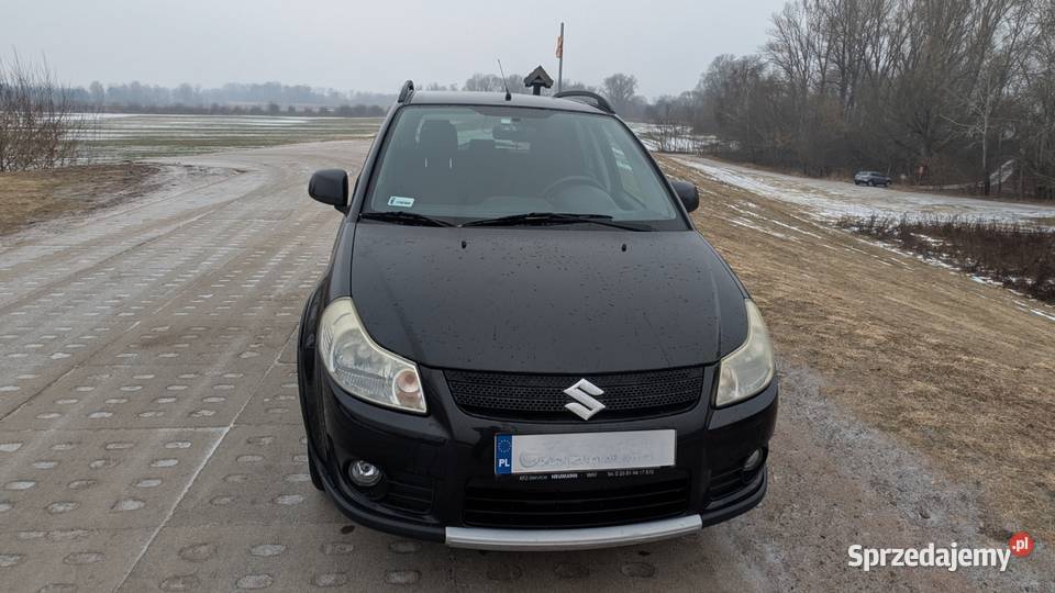 Suzuki SX4 16 LPG 107 3letni gaz kompaktowy SUV relingi dachowe Ciechocinek