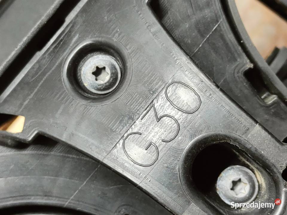 Żaluzja Kierownica Powietrza BMW 5 G30 G31 Pleszew