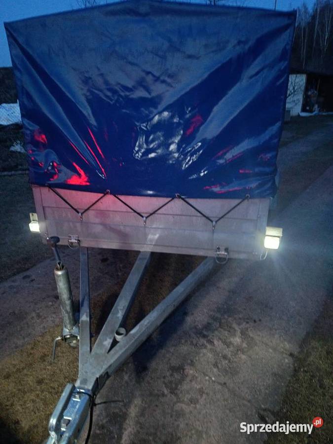 Przyczepka samochodowa marki Syland