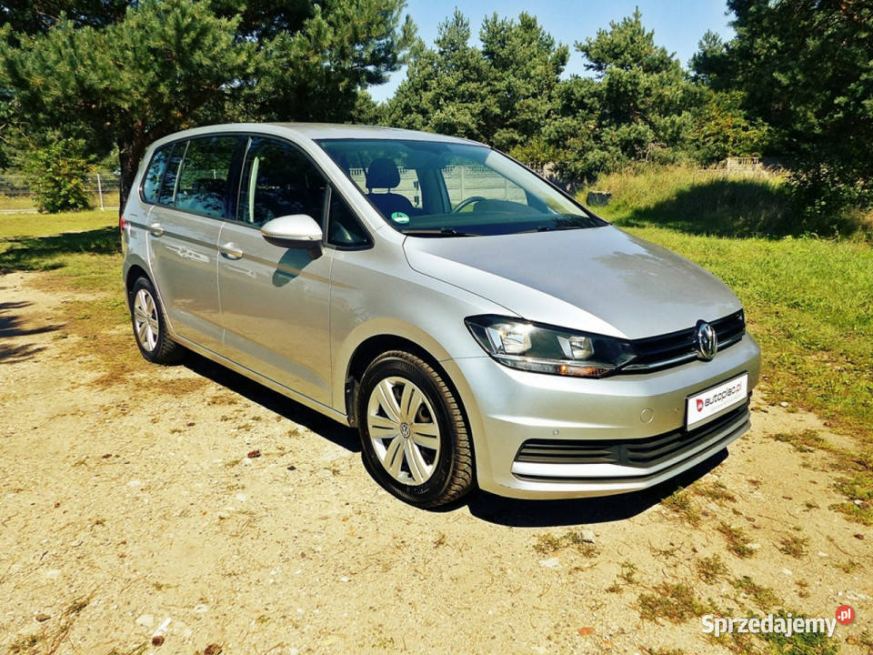 Volkswagen Touran 12 Rok produkcji 2017 Piła