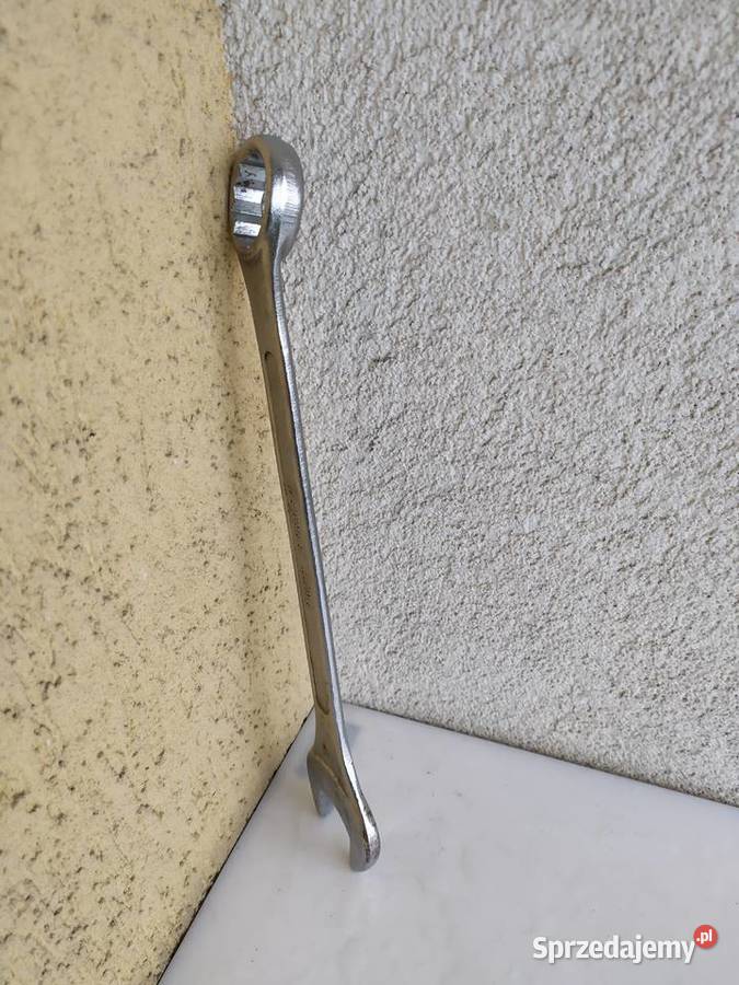 Klucz płasko oczkowy Drop Forged 30 mm Olecko