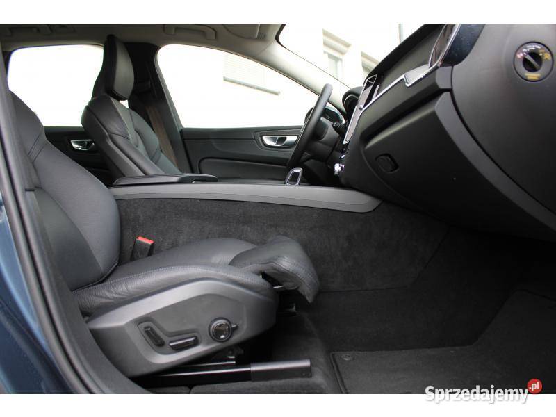 Volvo XC60 2023 prod salon polska bezwypadek nieuszkodzony Warszawa sprzedam