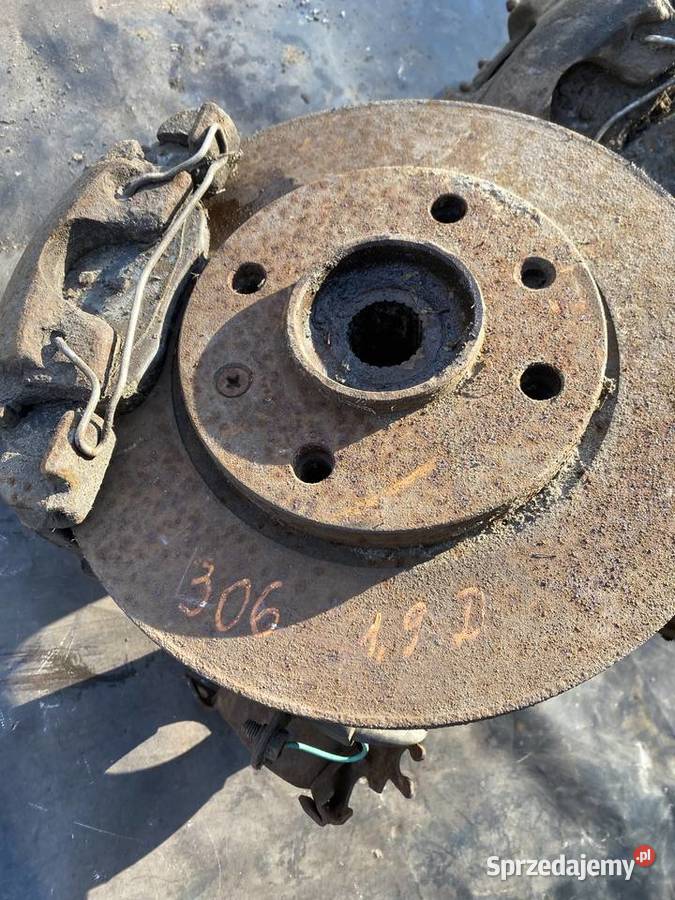 Komplet przednich zwrotnic Peugeot 306 19 Diesel osobowe wielkopolskie Ostrów Wielkopolski