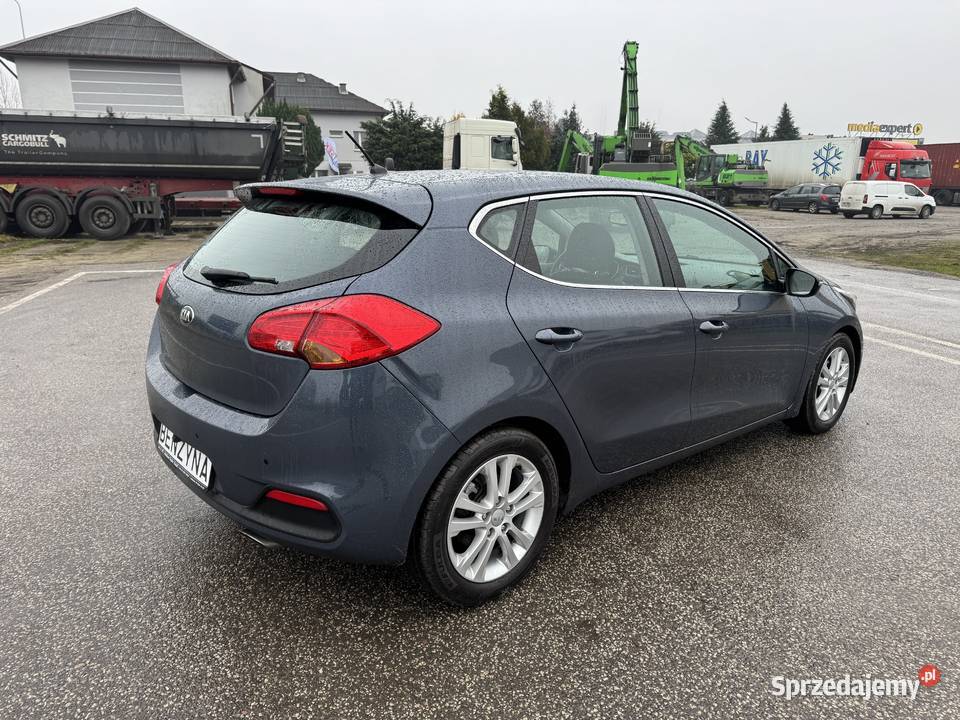 Kia Ceed 16 BENZYNA Klimatronik Nawigacja Kamera centralny zamek