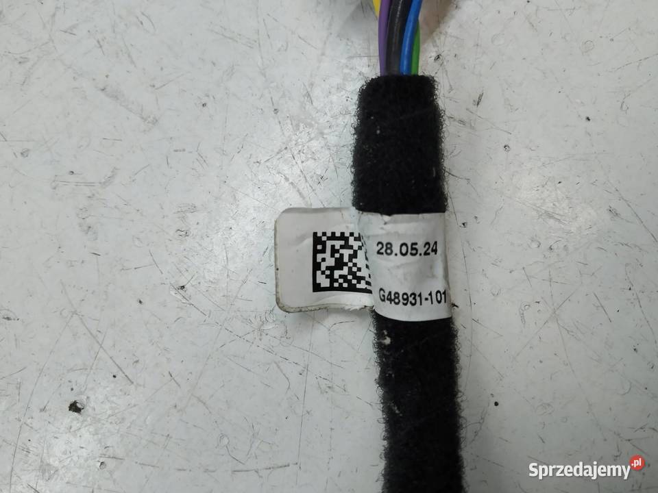 SIŁOWNIK KLAPY BAGAŻNIKA TYŁ HB 3P3827851A Skoda sprzedam