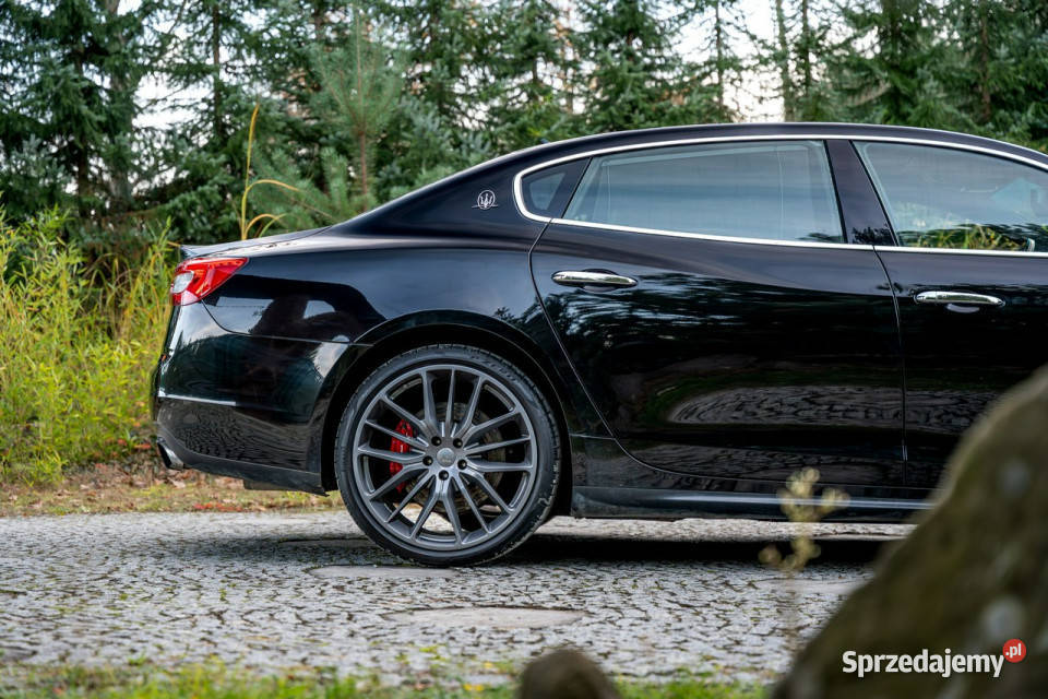 Maserati Quattroporte GTS 38 V8 530 RWD Bogate czarny Ropczyce