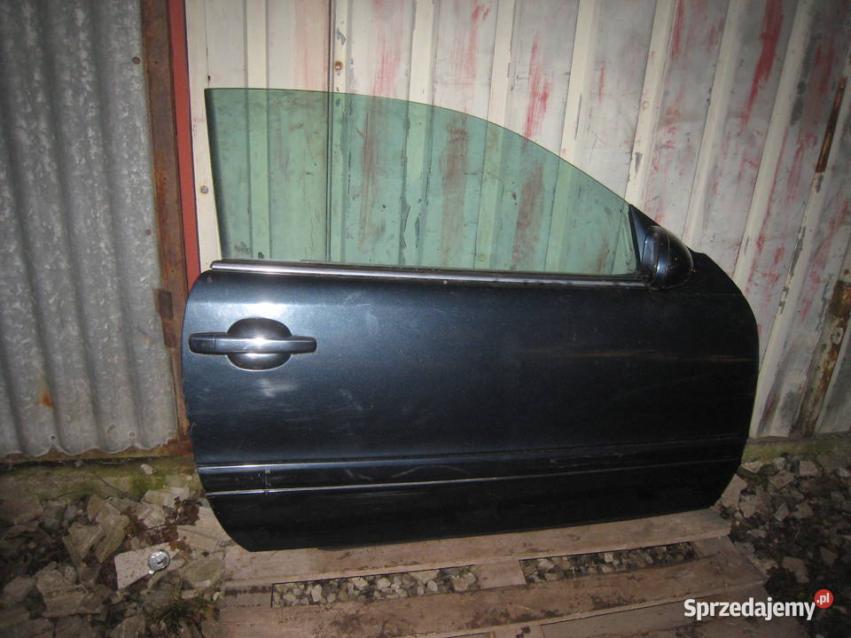 Drzwi prawe lewe MercedesBenz CLK C208 9702 osobowe małopolskie sprzedam