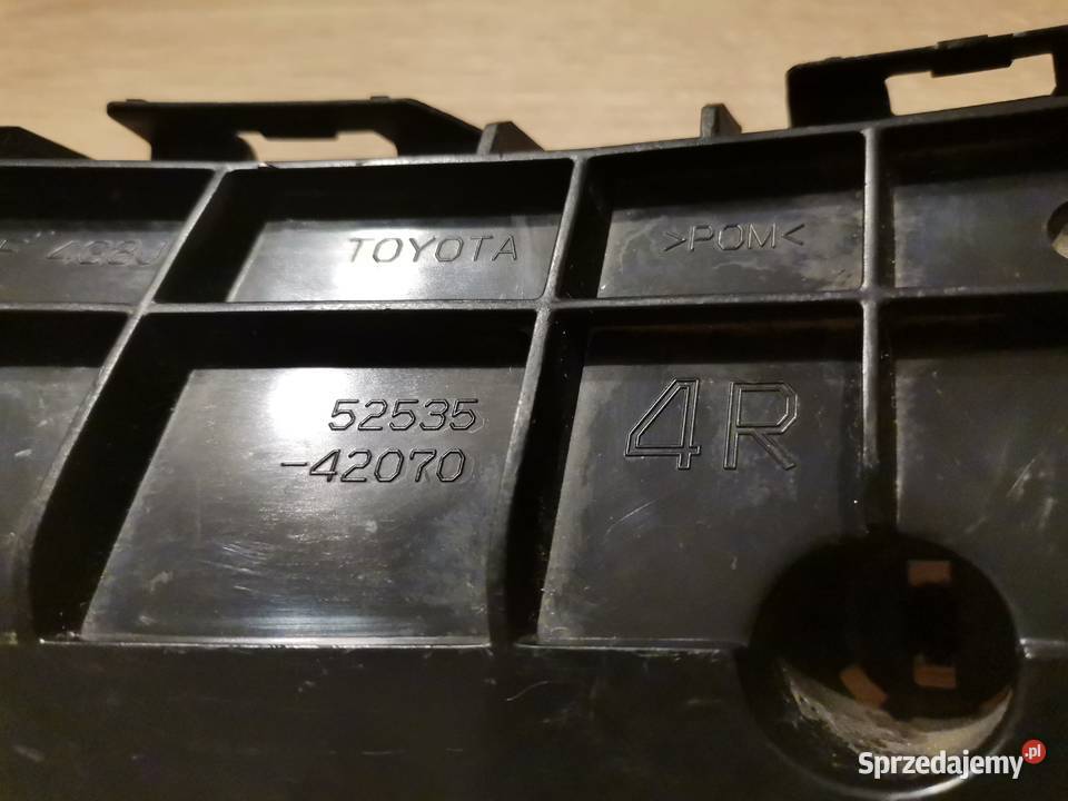 TOYOTA RAV4 1215 PRAWY ŚLIZG ZDERZAKA PRZÓD Międzychód