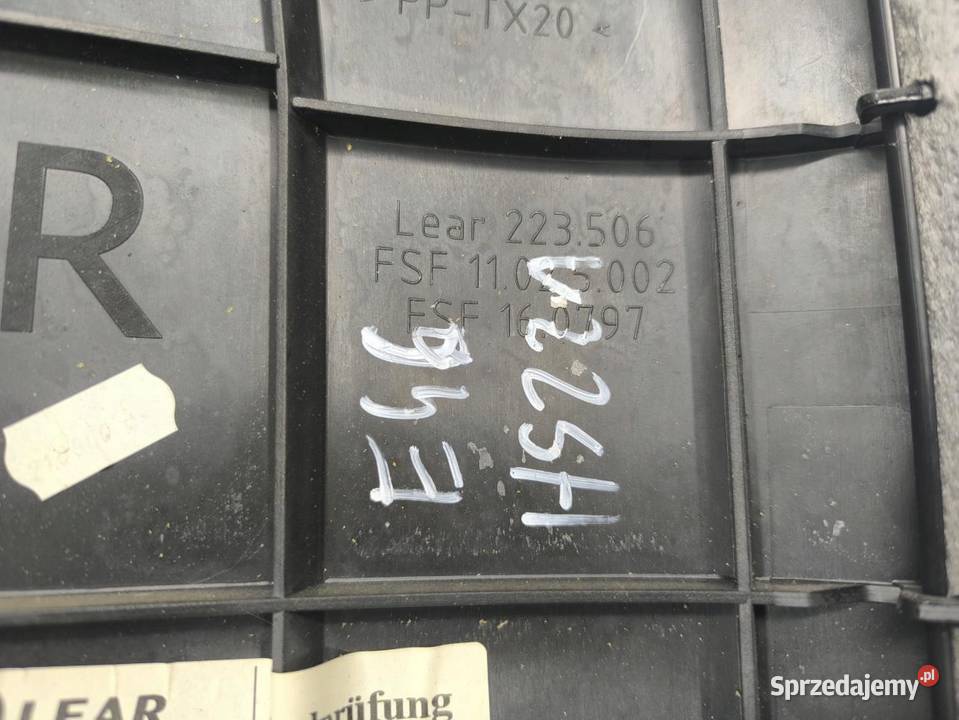 BOCZEK KANAPY TYŁ PRAWY BMW E46 19 TOURING