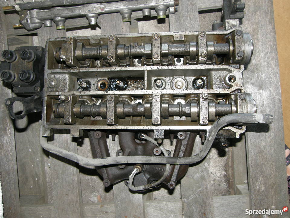 Ford Puma 1.4, 90KM, Głowica silnika bez pokrywy Gierałtów