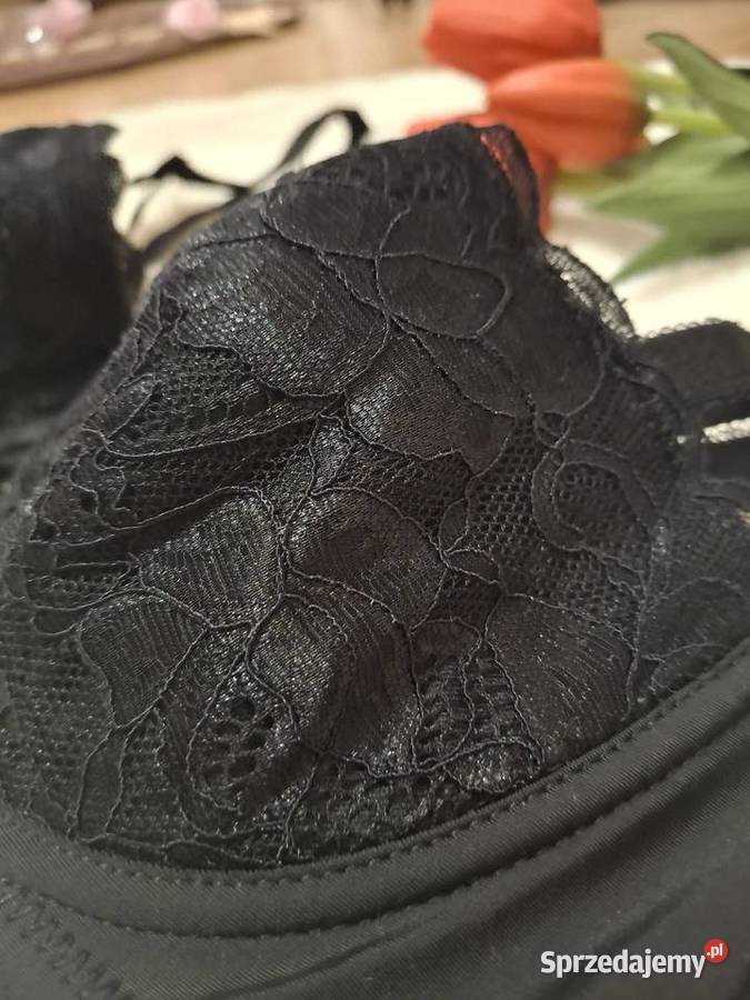 Biustonosz bardotka 85 B Konin