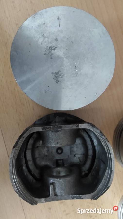 Tłoki tłok 800mm C Fiat 126p BIS Cinquecento 700 śląskie Chorzów